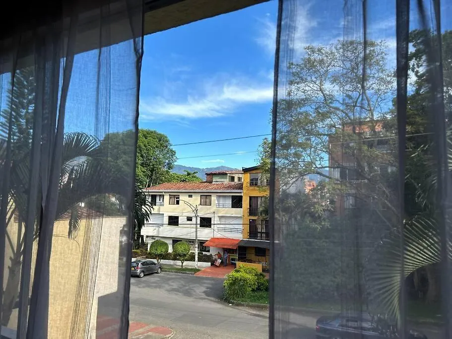 Apartamento Amplio En Barrio Mas Cool De Medellin Apartment
