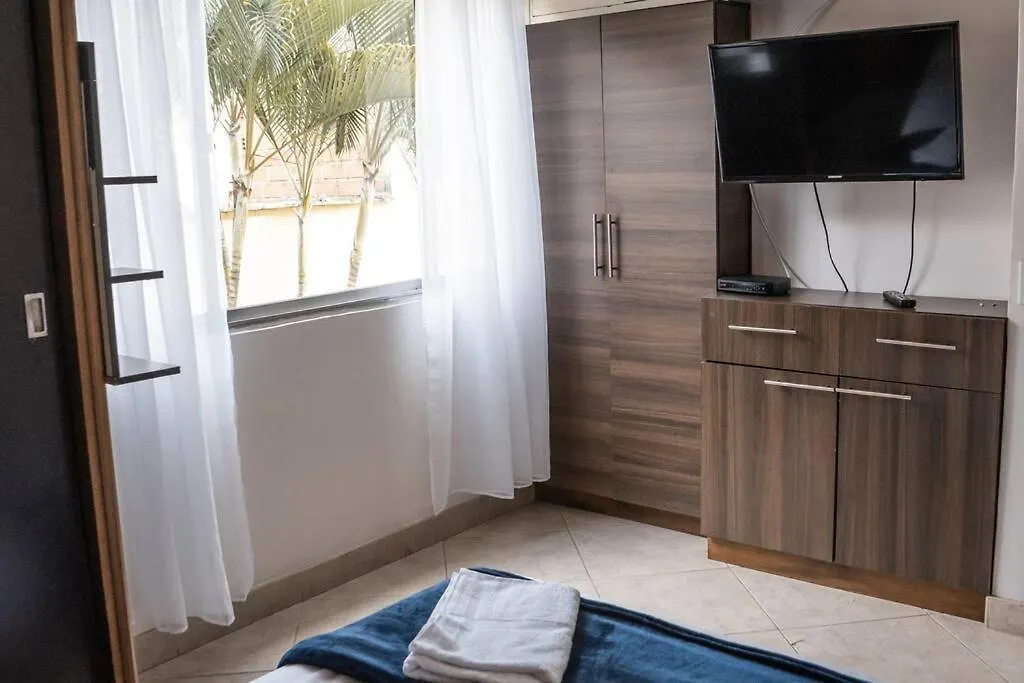 Apartamento Amplio En Barrio Mas Cool De Medellín 0*,